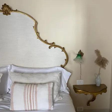 Oda ve Kahvaltı 1550 Residenza D'epoca Siena